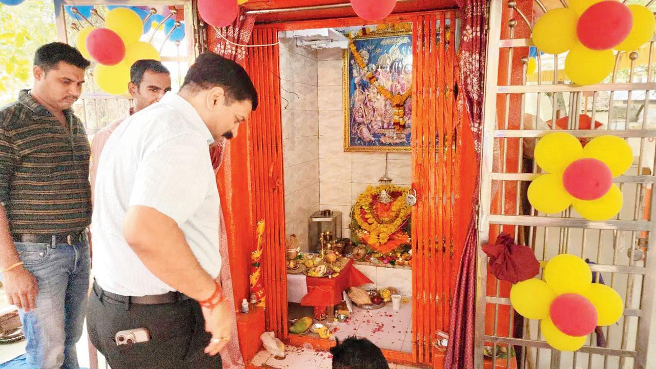 મધ્ય પ્રદેશના ખઠડવામાં આવેલું મોઘત પોલીસ-સ્ટેશન