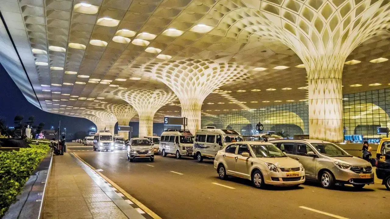 મુંબઈ એરપોર્ટની ફાઇલ તસવીર