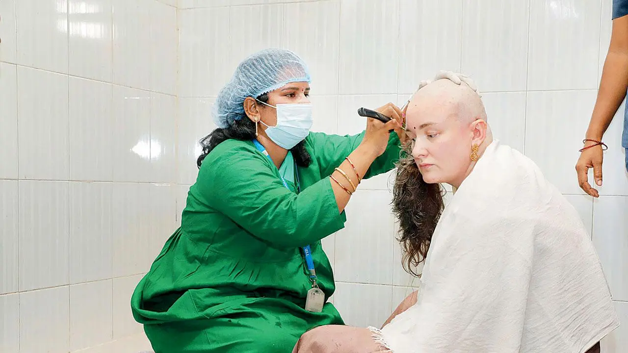 જ્યારે મહિલાઓ વાળ અર્પણ કરે માનતા ફળે ત્યારે