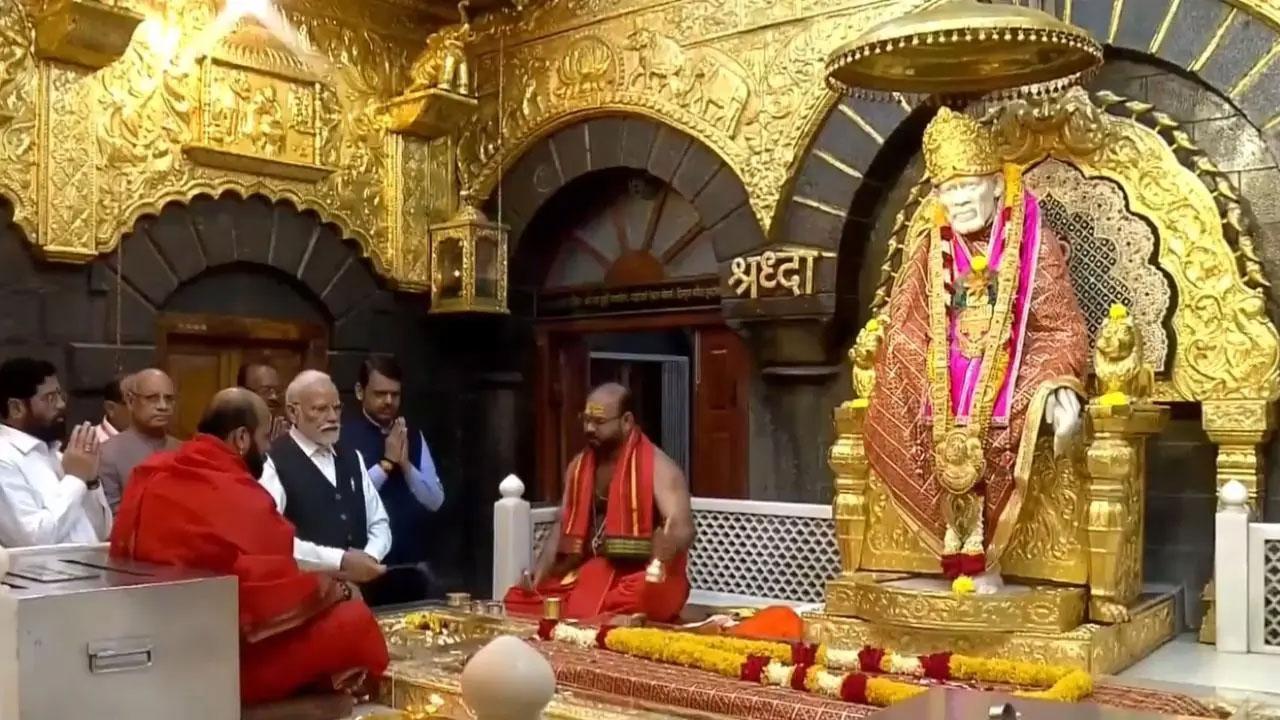 શિર્ડી સાઈબાબા મંદિર