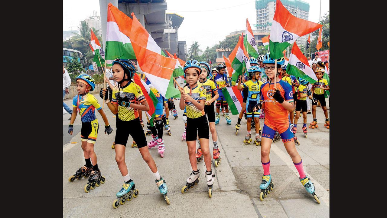 બોરીવલી-કાંદિવલીમાં બાળકોની સ્કેટિંગ તિરંગા યાત્રા નીકળી