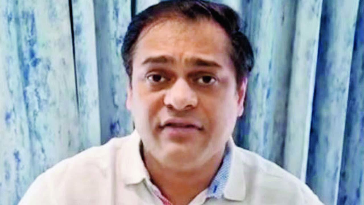 મુંબઈવાસીઓને એ માનસિકતા સામે ચેતવું છું જે રૅલીઓમાં પાકિસ્તાનના ધ્વજ લહેરાવે છે