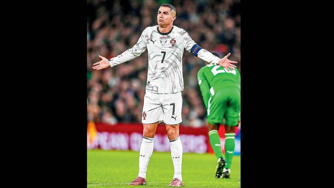 ઇન્ટરનૅશનલ ફુટબૉલમાં પહેલી વખત રોનાલ્ડોને મળ્યું રેડ કાર્ડ