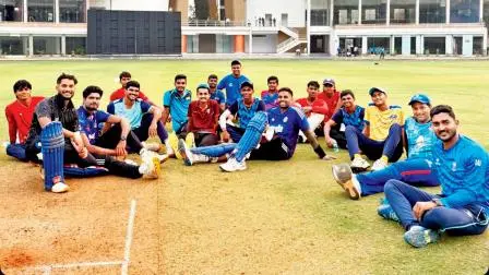 સૂર્યકુમાર યાદવે હાલમાં નવી મુંબઈના ડી. વાય. પાટીલ સ્ટેડિયમમાં નેટ-સેશન દરમ્યાન બૅટિંગ-પ્રેક્ટિસ કરી