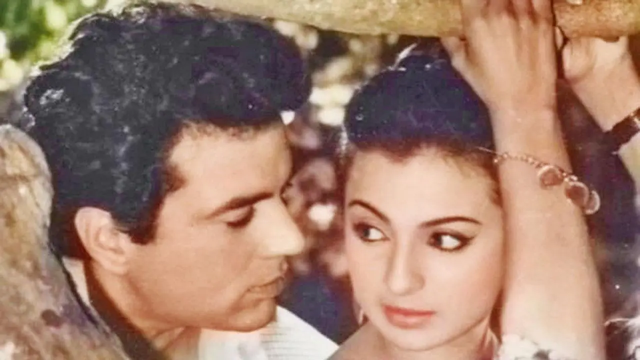 ધર્મેન્દ્ર તનુજા સાથે