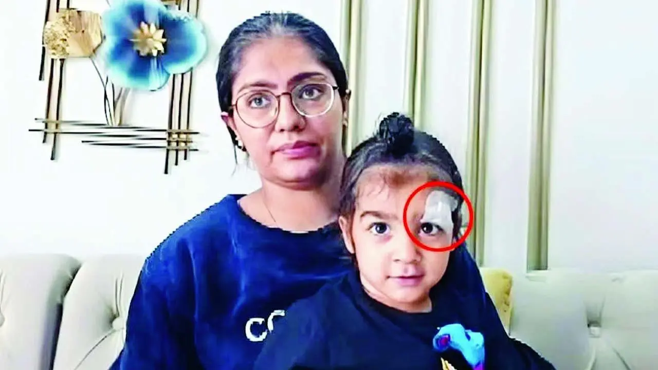 મેરઠમાં રહેતા જસપિંદર સિંહના બે વર્ષના દીકરા મનરાજને ઘરમાં રમતાં-રમતાં આંખ પાસે ખૂબ ઊંડો ઘા થયો હતો