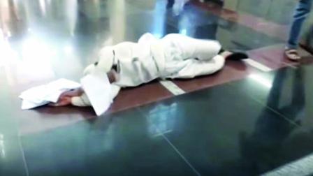 એક માણસે પોતાની ફરિયાદની રજૂઆત જે રીતે કરી એ સૌની આંખે ચડી હતી