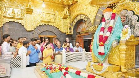 ઝરીન ખાનને ખૂબ લગાવ હતો શિર્ડીના સાંઈબાબા મંદિર માટે