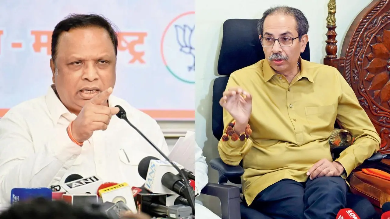 ગઈ કાલે BJPની નરીમાન પૉઇન્ટની ઑફિસમાં પત્રકાર પરિષદને સંબોધન કરતા ઍડ‍્વોકેટ આશિષ શેલાર (ડાબે); ગઈ કાલે માતોશ્રીમાં મી​ડિયાને સંબોધતા ઉદ્ધવ ઠાકરે (તસવીર : સૈયદ સમીર અબેદી)