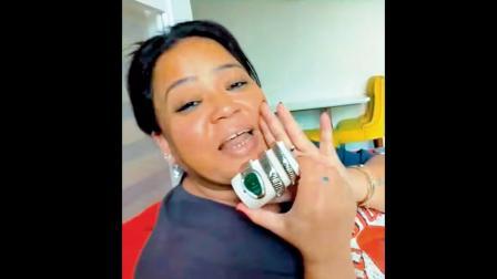 ઇટાલિયન બ્રૅન્ડ બુલ્ગેરીની આ લક્ઝરી ઘડિયાળની કિંમત ૧૫ લાખથી માંડીને ૨૦ લાખ રૂપિયા જેટલી છે