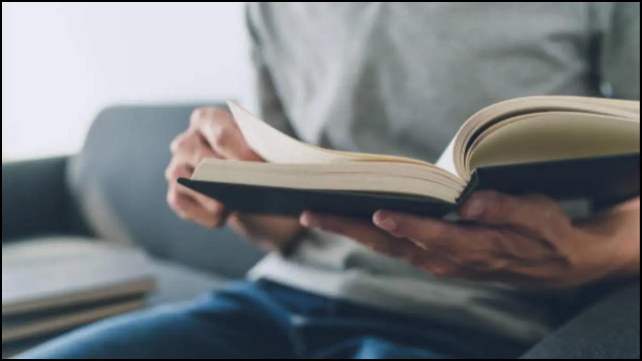 પુસ્તકાલય અને વૃદ્ધાશ્રમ વચ્ચે કઈ રીતે સમાનતા વધી રહી છે?