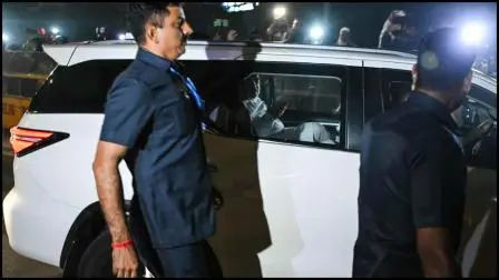 ભારતના ગૃહમંત્રી અમિત શાહ નવી દિલ્હીની લોકનાયક હૉસ્પિટલમાં પહોંચ્યા