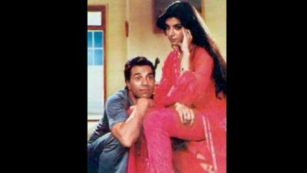 ‘નૌકર બીવી કા’ના દૃશ્યમાં ધર્મેન્દ્ર અને અનીતા રાજ