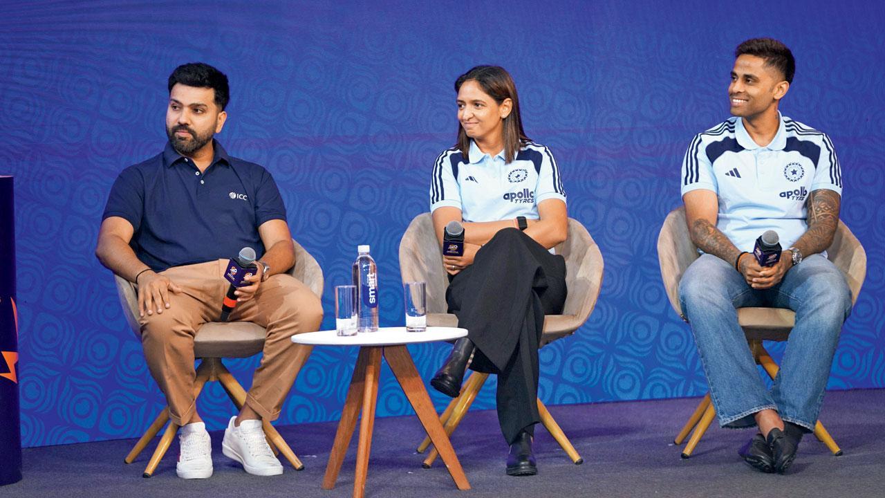 ICCની શેડ્યુલ રીવીલ ઇવેન્ટમાં એકસાથે જોવા મળ્યાં હતાં રોહિત શર્મા, હરમનપ્રીત કૌર અને સૂર્યકુમાર યાદવ.