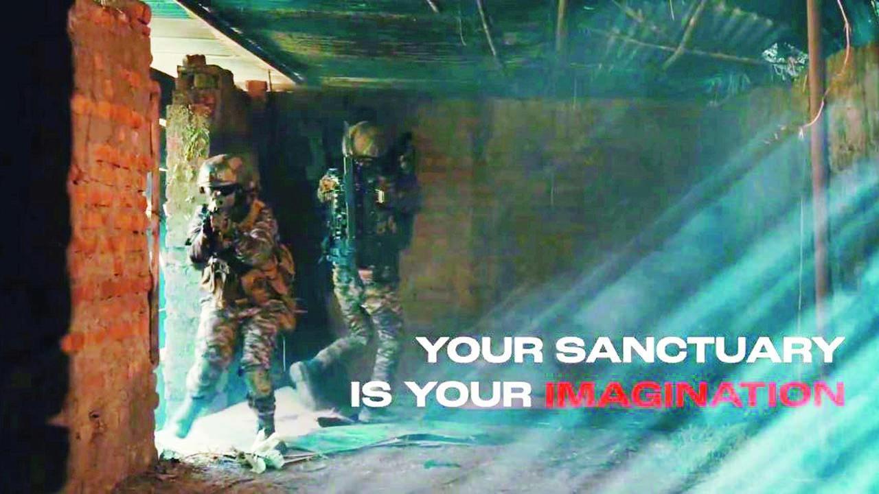 જવાનો ઠેર-ઠેર દરોડા પાડતા હોય એવો ૧૩ સેકન્ડનો વિડિયો ઇન્ડિયન આર્મીએ ગઈ કાલે શૅર  કર્યો હતો એનો  સ્ક્રીન-શૉટ.