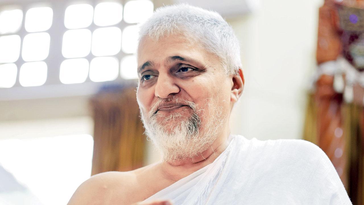 ગચ્છાધિપતિ શ્રી યુગભૂષણસૂરીશ્વરજી મહારાજસાહેબ