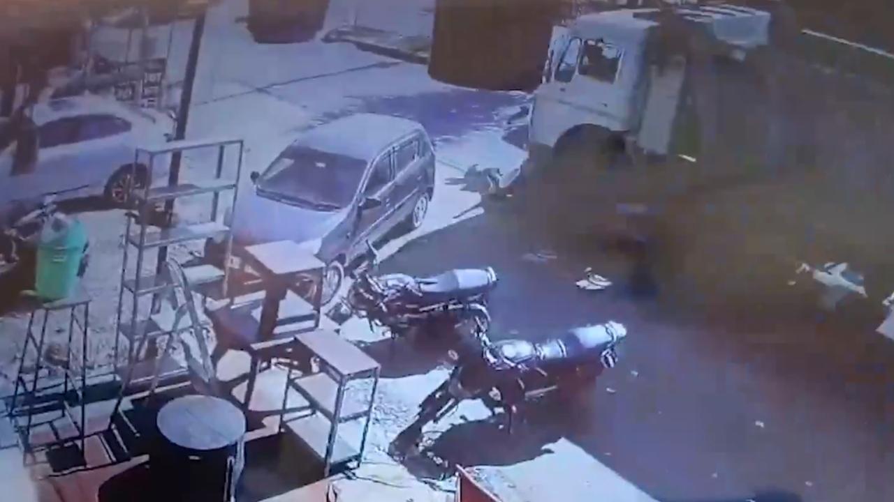 વાયરલ વીડિયોમાંથી સ્ક્રીન શૉટ (તસવીર: X)