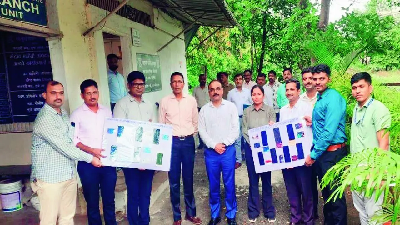 ધરપકડ કરવામાં આવેલા આરોપીઓ પાસેથી જપ્ત કરેલી સામગ્રી. 