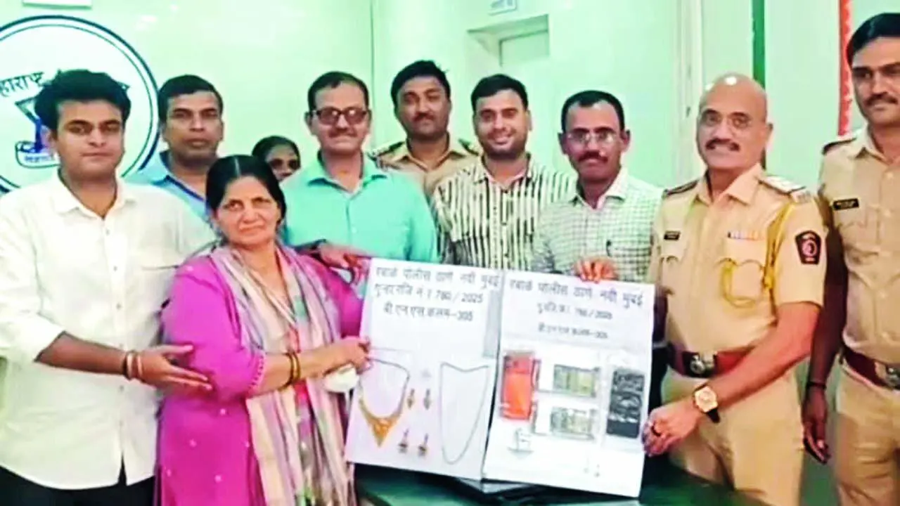 રબાળે પોલીસે શકુંતલા પ્રસાદને તેમની ચોરાયેલી માલમતા પાછી આપી હતી.