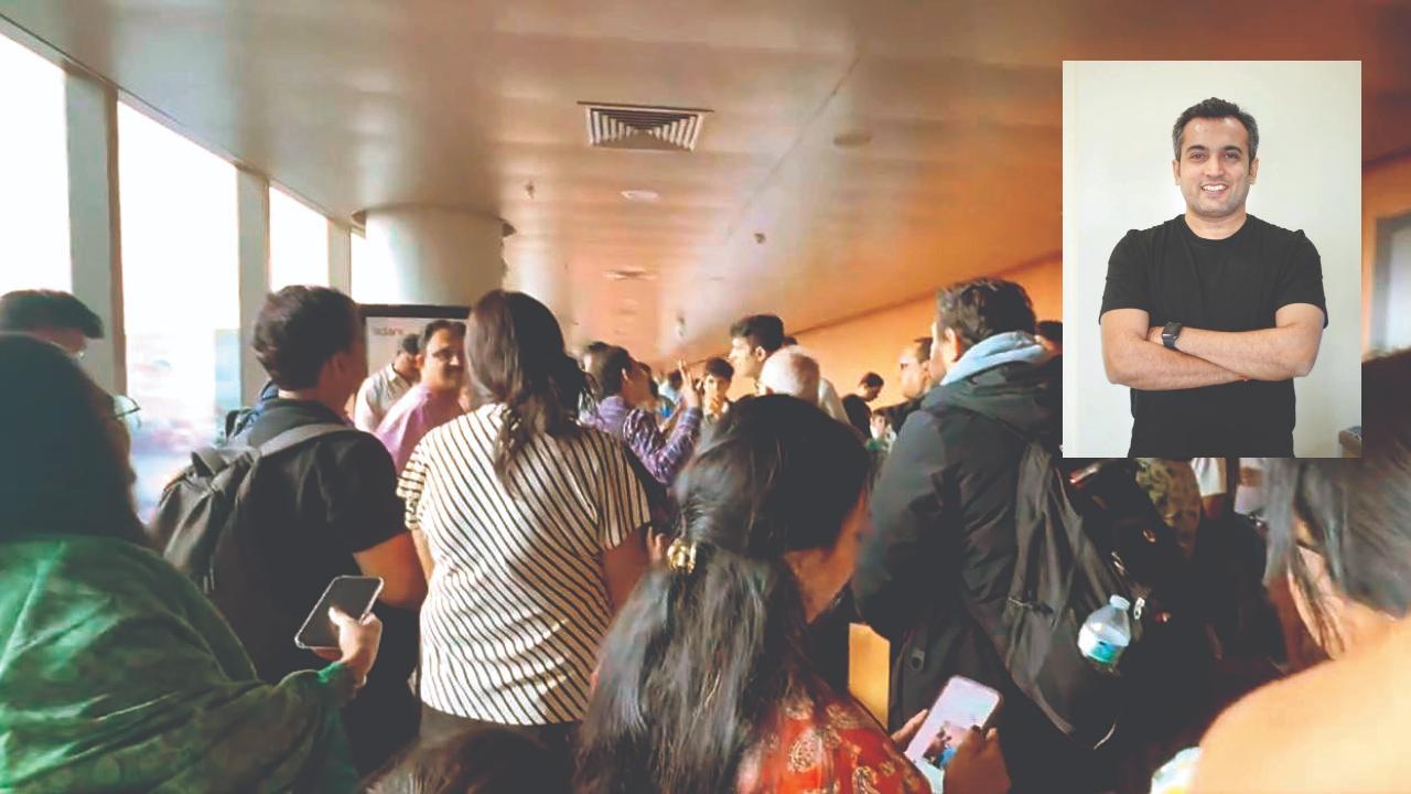 ફ્લાઇટમાંથી બહાર નીકળ્યા પછી મુંબઈ ઍરપોર્ટના ટર્મિનલ 2 પર રાહ જોતા પૅસેન્જરો, પૅસેન્જર વિજય ઠક્કર