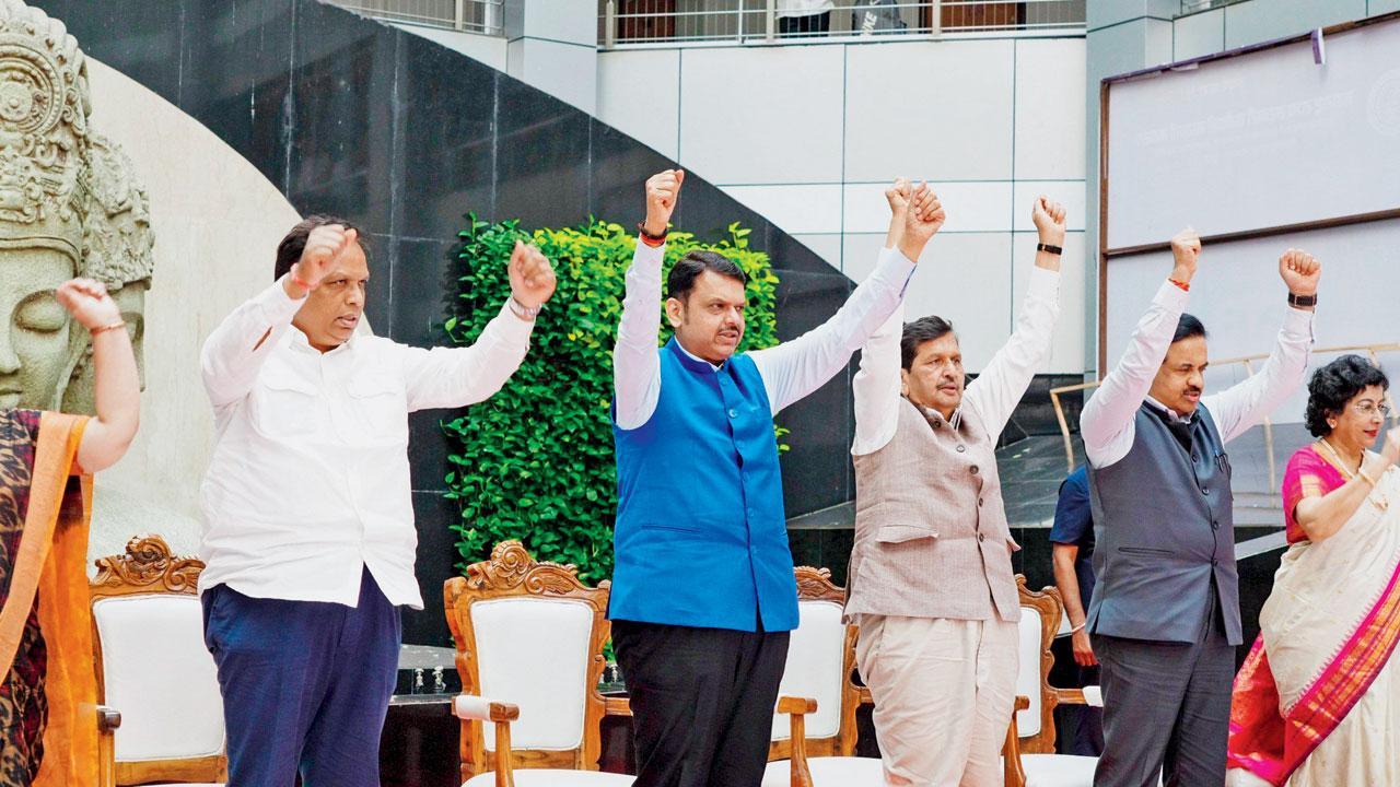 મંત્રાલયમાં વન્દે માતરમ્ સામૂહિક ગાનનું આયોજન