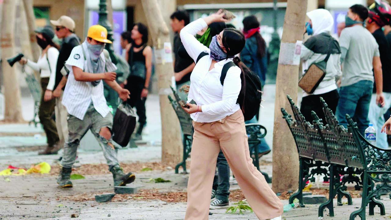 જેન-ઝી યુવાનો મોટા પ્રમાણમાં રસ્તા પર ઊતર્યા હતા