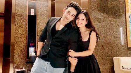 શગુન શર્મા અને અમન ગાંધી