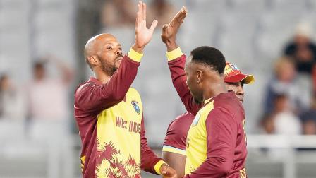 ચેઝે ૨૮ રન કર્યા અને ૩ વિકેટ લીધી હતી