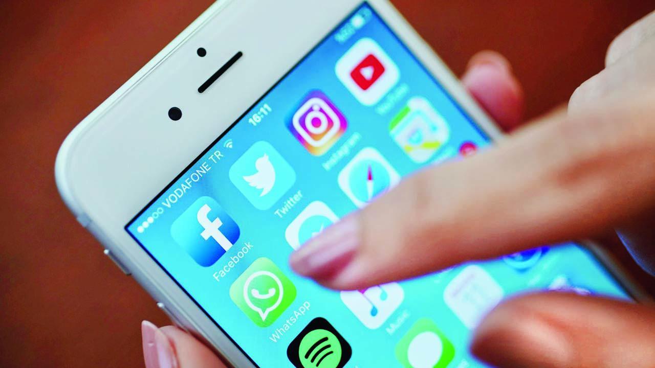 પ્રતીકાત્મક તસવીર