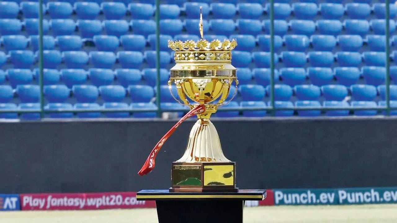 વિમેન્સ પ્રીમિયર લીગની ટ્રોફી