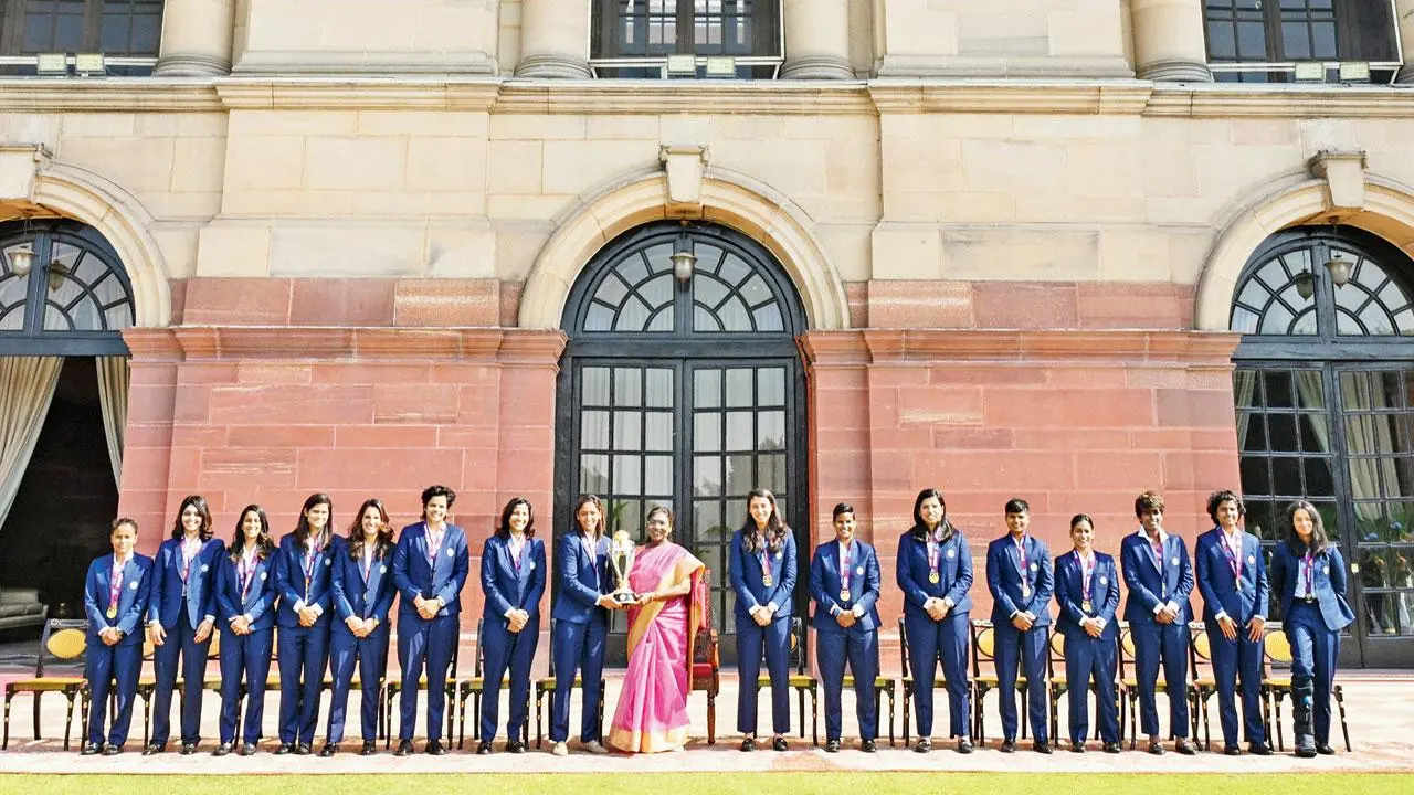 ટીમ ઇન્ડિયા મળી રાષ્ટ્રપતિ દ્રૌપદી મુર્મુને