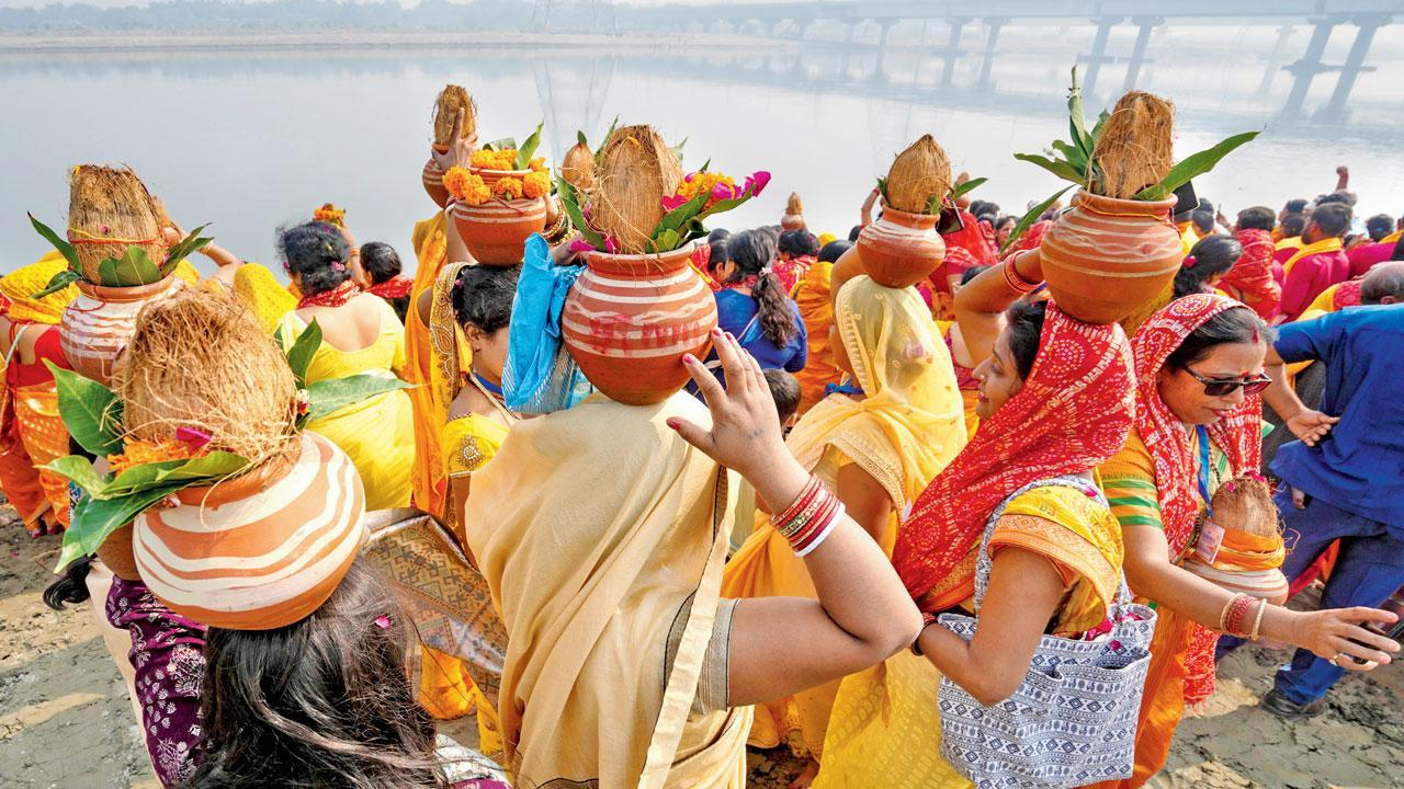યમુના નદી પર પહેલી વાર યોજાયો યમુનોત્સવ