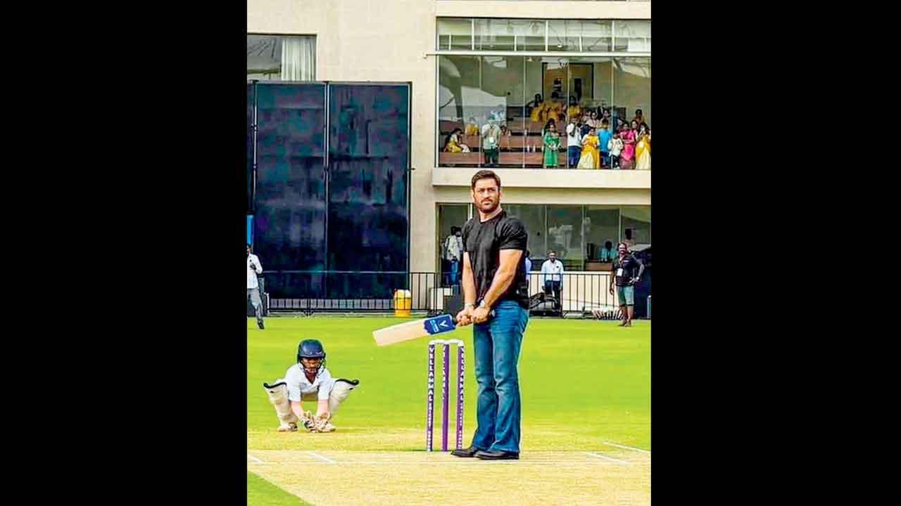 માહીએ મદુરાઈમાં ૩૦૦+ કરોડ રૂપિયાના વર્લ્ડ ક્લાસ ક્રિકેટ સ્ટેડિયમનું ઉદ્ઘાટન કર્યું