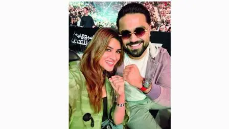 ક્રિતી સૅનન તેનાથી આઠ વર્ષ નાના બિઝનેસમૅન કબીર બહિયા સાથે રિલેશનશિપમાં હોવાની લાંબા સમયથી ચર્ચા છે