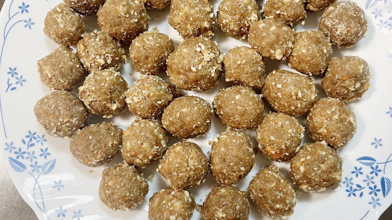 પૌષ્ટિક સ્વાદિષ્ટ લાડુ