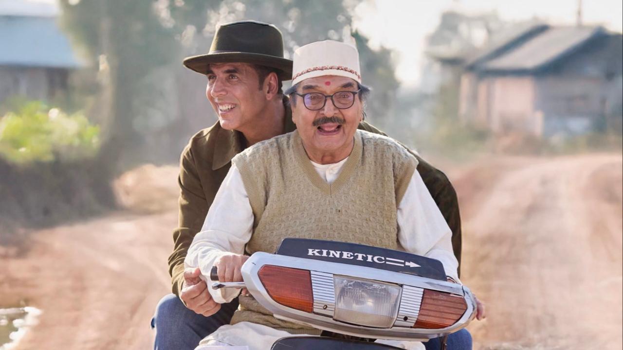 અક્ષય કુમાર અને અસરાની