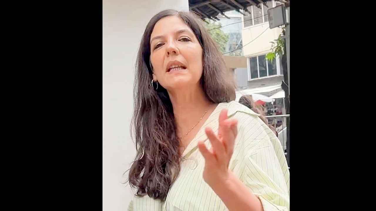 લીવ મી અલોન