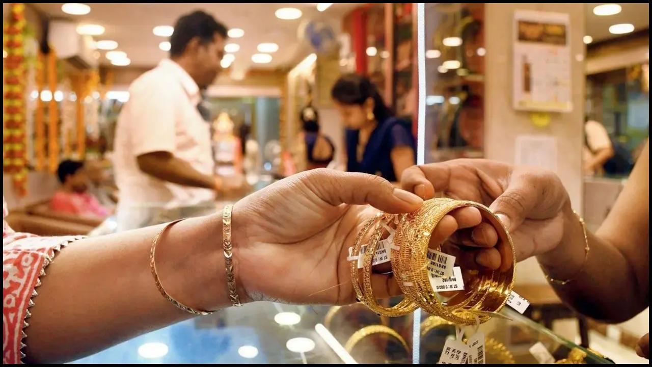 પ્રતીકાત્મક તસવીર (સૌજન્ય: મિડ-ડે)