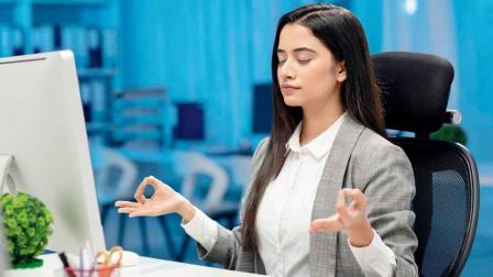 વ્યસ્ત જીવનશૈલી વચ્ચે માઇક્રો મેડિટેશનનો ટ્રેન્ડ