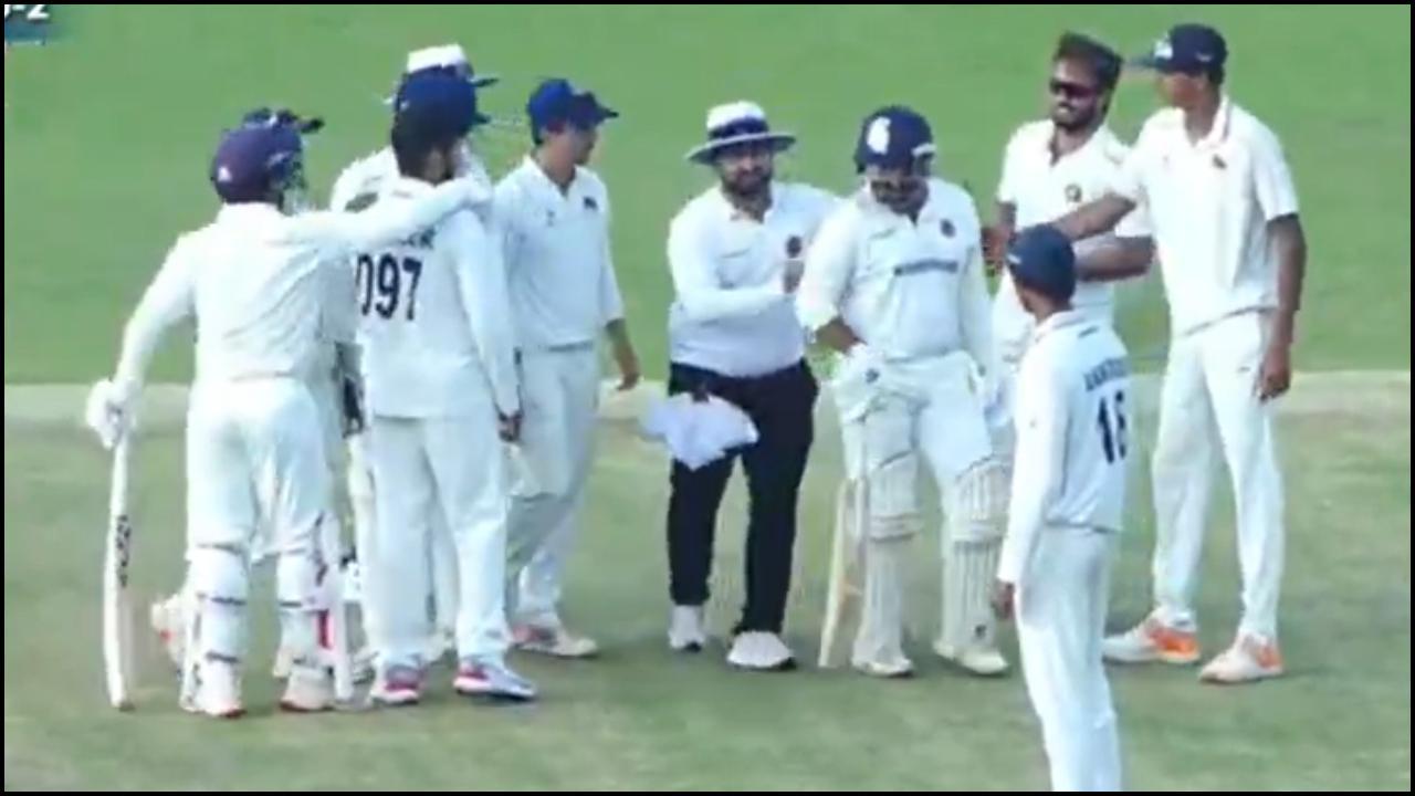 વાયરલ વીડિયોમાંથી સ્ક્રીન શૉટ (તસવીર: X)