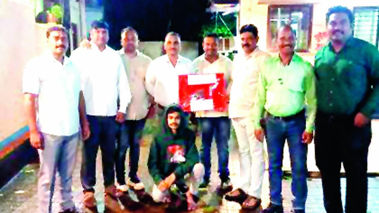 ઉલ્હાસનગરમાં ગરબા મહોત્સવમાં ગોળીબાર કરનારા આરોપીની પોલીસે ધરપકડ કરી હતી.