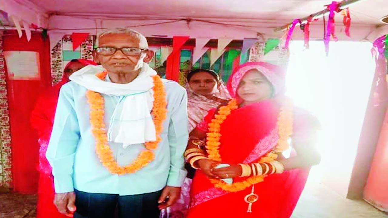 ૩૫ વર્ષની મનભાવતીનાં પણ આ બીજાં લગ્ન છે અને તેને પહેલાં લગ્નથી ૩ બાળકો છે