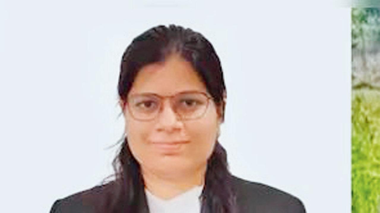 રિવા જિલ્લાના જુડિશ્યલ મૅજિસ્ટ્રેટ ફર્સ્ટ ક્લાસ JMFC મોહિની ભદૌરિયાને સ્પીડ પોસ્ટથી એક ધમકીપત્ર મળ્યો