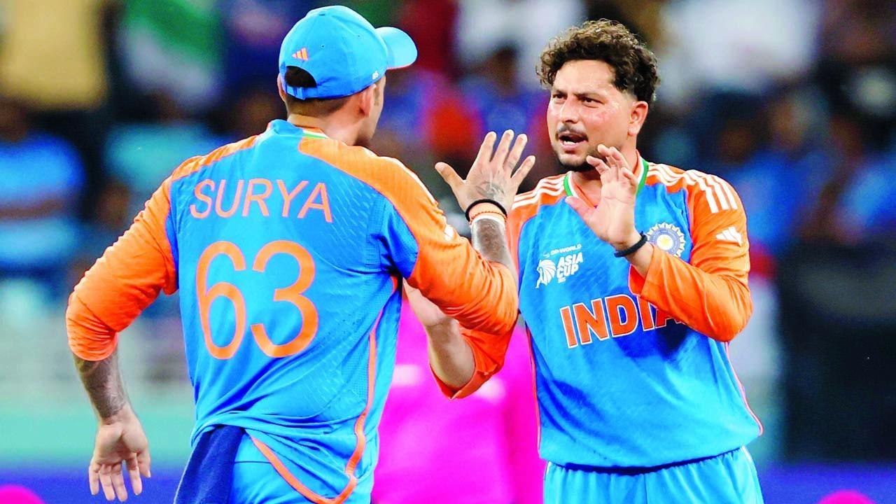 ૧૪ મહિના બાદ T20  ઇન્ટરનૅશનલ મૅચ રમી રહેલાે કુલદીપ યાદવ ૨.૧ ઓવરમાં માત્ર ૭ રન આપીને ૪ વિકેટ લઈને મૅન ઑફ ધ મૅચ બન્યો હતો.