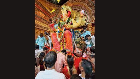 લાલબાગચા રાજાના દરબારમાં ૧૦૦ ચોર પકડાયા