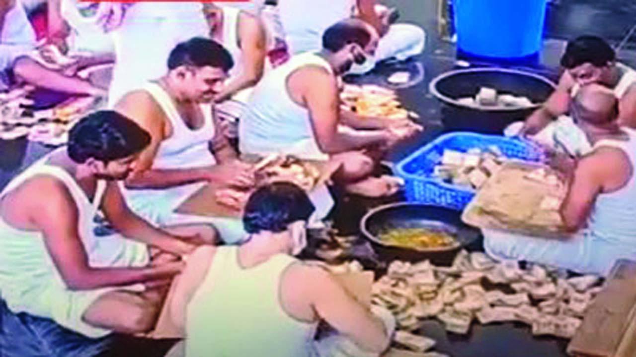 તિરુપતિ મંદિરમાંથી ૧૦૦ કરોડ રૂપિયાની ચોરી થઈ હતી એના દાવાના સમર્થનમાં એક CCTV ફુટેજ શૅર કર્યું હતું.