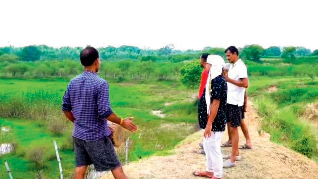 પચીસ લાખના ખર્ચે બનેલું તળાવ ચોરાઈ ગયું