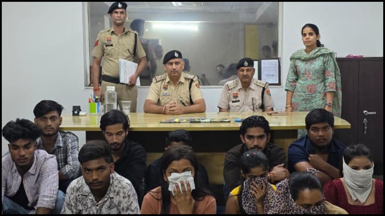 કૉલ સેન્ટરના કર્મચારીઓ નકલી સેક્સ પાવર વધારવાની પિલ્સ વેચતા હતા (તસવીર સૌજન્ય: સોશિયલ મીડિયા) 