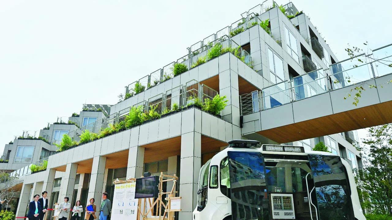 સિટીમાં સેલ્ફ-ડ્રાઇવિંગ ઇલેક્ટ્રિક વેહિકલ ફરતું રહેશે જે પબ્લિક ટ્રાન્સપોર્ટની ગરજ સારશે. 