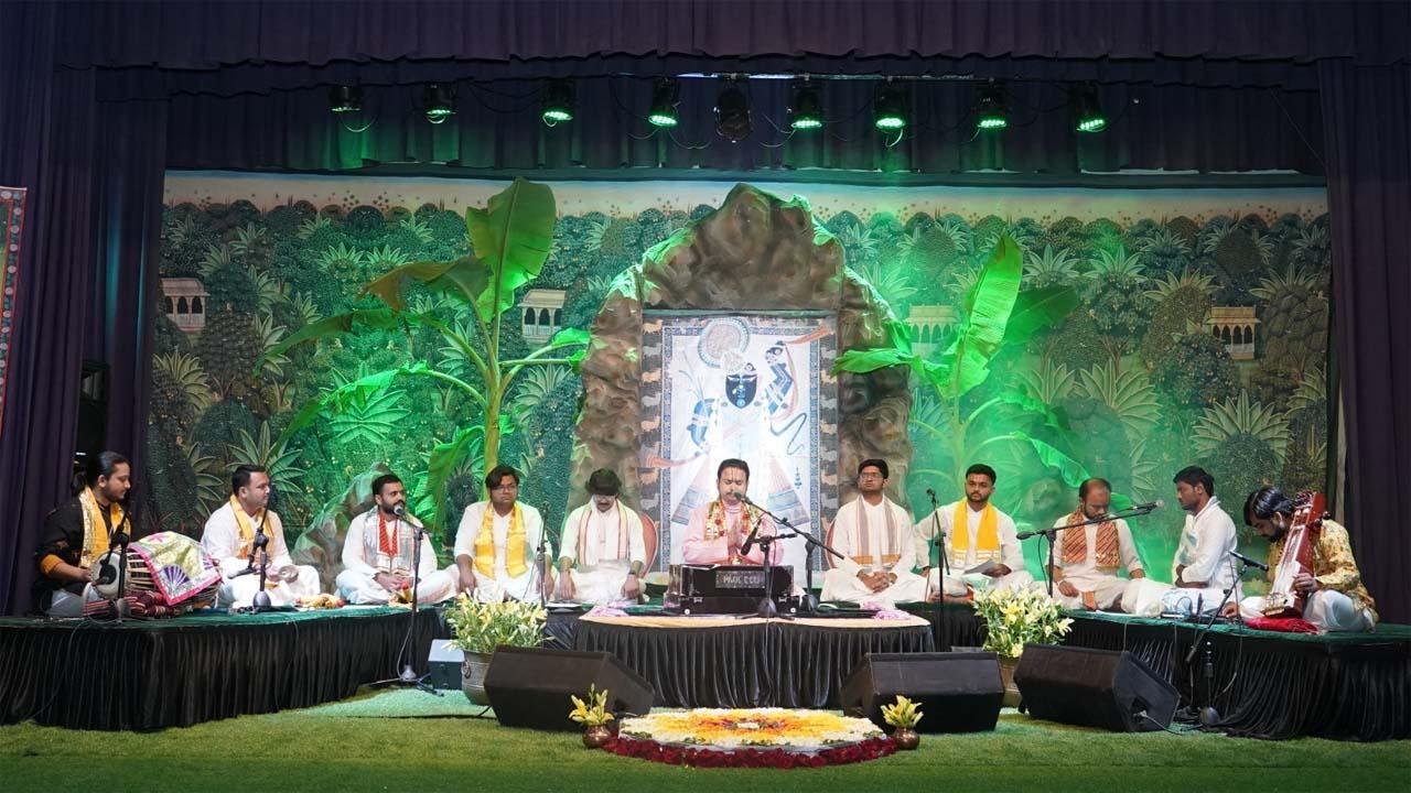 `નાગરી દાન દે` હવેલી સંગીત તથા ધોળ-પદોના કાર્યક્રમમાં વૈષ્ણવો ઝૂમી ઊઠ્યા